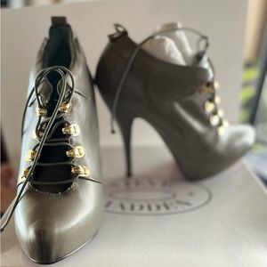 Steve Madden Stiletto Ankle Booties Size: 7